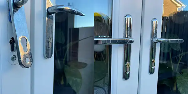 Door handle fitting Adwick
